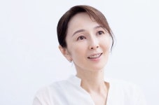 日 배우 코마츠 미유키, 49세에 첫 출산…불임치료 7년→큰 축복[엑s 재팬]