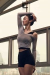 최여진, 탄츠플레이로 가꾼 몸매…탄탄한 보디라인 [화보]