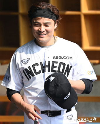 SSG 추신수, NC전 2번 지명타자로 KBO '첫선' [창원:온에어]
