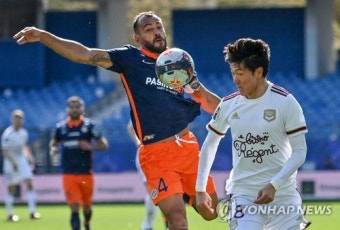 ‘황의조 9호골’ 보르도, 몽펠리에에 1-3 역전패