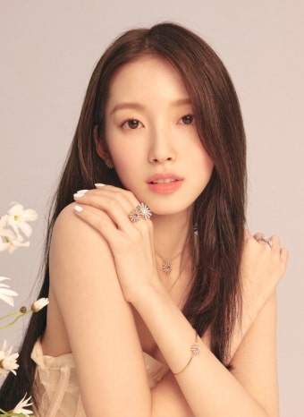 오마이걸 아린, 역시 예원이의 미모는 명품이야