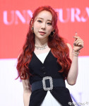 우주소녀 연정 손하트는 기본[엑s HD포토]