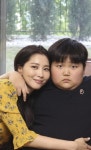 오윤아·송민 모자, 희귀난치질환아동 지원 참여 "힘 되길" [공식입장] 대표 이미지