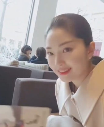 류이서, 청순 승무원 시절…