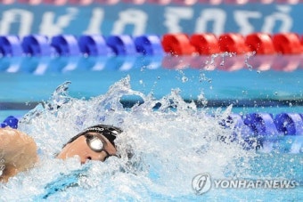 '亞 신기록' 황선우, 전체 4위로 100m 자유형 결승 진출 [올림픽 수영]