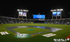 KIA-두산 경기 우천 노게임 선언[포토]