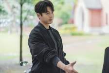 '하이클래스' 하준, 조여정과 공조 시작…진심 통했다
