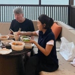 황혜영, 펜트하우스에 보쌈+골뱅이 배달…출장 온 거 맞음