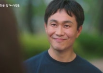 엉클 오정세 애들 잘못하면 어른이 사과하라고 가르쳐야...