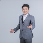 트로트 가수 현진우, KDH엔터 전속계약…“좋은 소속사 만나”