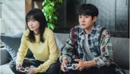 '그 해 우리는' 최우식X김다미, 입맞춤→홈데이트...달라진 분위기