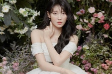 아이유, 제이에스티나 2022 봄 광고 캠페인 오픈…지은이 예쁨이 티나 [화보]