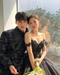 이세용♥ 홍영기, 얼짱 미모 여전하네…10년 만 결혼식 넘나 지쳐