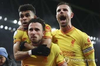'조타·피르미누 골' 리버풀, 아스널 2-0 격파...맨시티와 1점 차