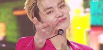 투모로우바이투게더 연준, '인기가요' MC 데뷔 