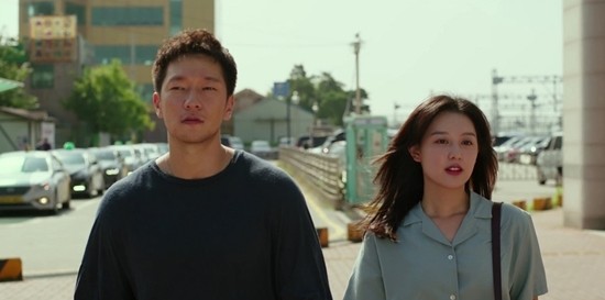 손석구와 유튜버 짐미조, 다정한 데이트 현장 공개로 화제!