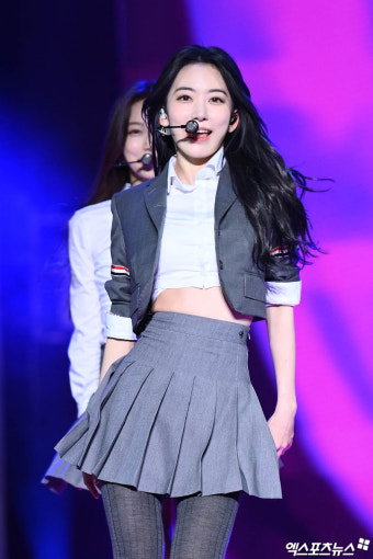 르세라핌 사쿠라 '그야말로 개미허리'[엑's HD포토]