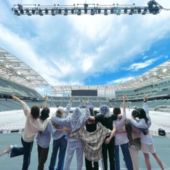 트와이스, 데뷔 7년 만에 개인 SNS 개설…첫 게시물은 단체샷