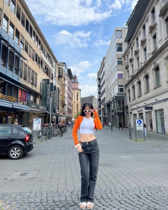 아이브 안유진, 개미허리+명품골반까지…'시선집중'