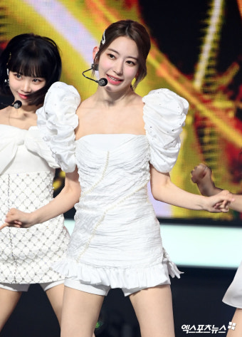 르세라핌 사쿠라 '깜찍하게'[엑's HD포토]