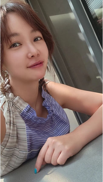 '이영돈' 황정음, 어깨 내놓은 두 아들맘 '52kg 머지 않아'