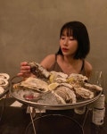 결혼준비 이세영, ♥5살 연하 남친과 와인 데이트…굴 먹방까지