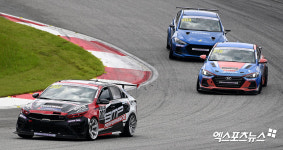 GT-200, 강렬한 질주[포토]