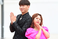 ‘득남’ 홍현희♥제이쓴, 사진 공개…누구 닮았나