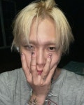현아♥ 던, 손톱에까지 타투를…너무 힙한 비주얼