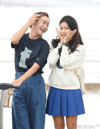 박연수 '딸 송지아 보며 사랑스러운 미소'[엑's HD포토]