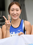 신다혜다육이농장 | 신다혜 '미소와 함께 브이'[포토]