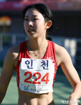 김진영 400m 계주 우승[포토]