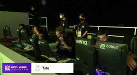 오늘은 YES야호 야호, 위기를 기회로 살리며 매치10 치킨…1위는 독보적인 TWIS [PGC 2022]