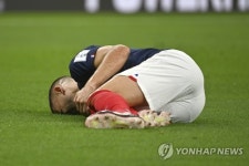 프랑스 또 부상...뤼카 십자인대 파열 의심→지루 이 승리를 뤼카에게