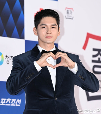 옹성우 '옹비드의 하트'[엑's HD포토]