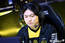 엔비 이명준, 집중[포토]