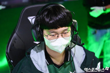 젠지전 준비하는 카리스 김홍조[포토]