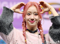 스테이씨 수민 머리에 뿔 대신 하트[엑s HD포토]