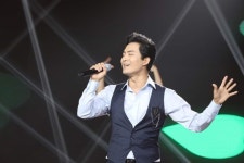 [단독] 진웅 굴곡진 인생, 무능력한 아빠 되기 싫어 닥치는 대로 일 (인터뷰②)