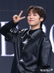 더보이즈 제이콥 장난스럽게 브이[엑s HD포토]