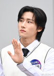 몬스타엑스 아이엠 젠틀한 손인사[엑s HD포토]