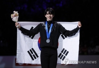 차준환, 피겨 세계선수권 은메달…남자 피겨 사상 최초 '쾌거'