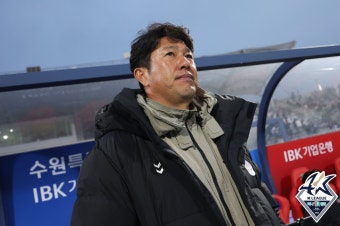 '절친' 김상식 감독 바라보며…김도균 감독 