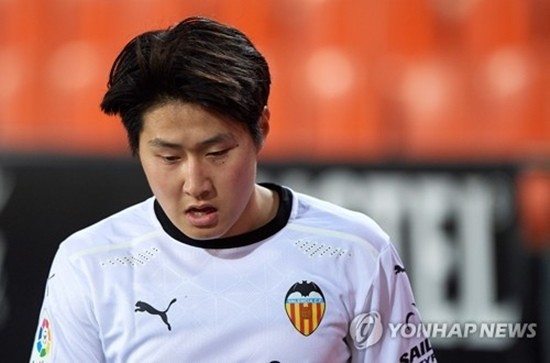 이강인 이적설, 프리미어리그 팀들의 관심 집중하여 논의