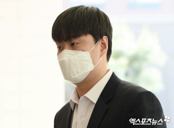 법정으로 향하는 두산 이영하[포토]