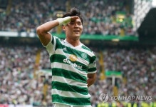 오현규, 시즌 최종전 멀티골 '쾅쾅'→두번째 우승컵…데뷔 시즌 '트레블' 정조준