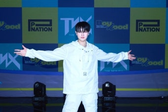 더뉴식스 