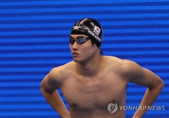 황선우, 세계수영선수권 男 자유형 100m 준결승 진출…