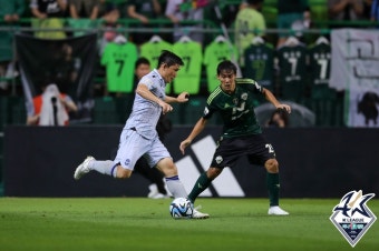 '박재용 데뷔전 데뷔골→한교원 1골 1도움' 전북, 인천 2-0 제압...휴식기 후 반등+3위 도약 [현장 리뷰]