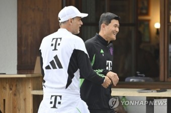 '투헬에 감동' 김민재…뮌헨 팬들에 이야기 선물 